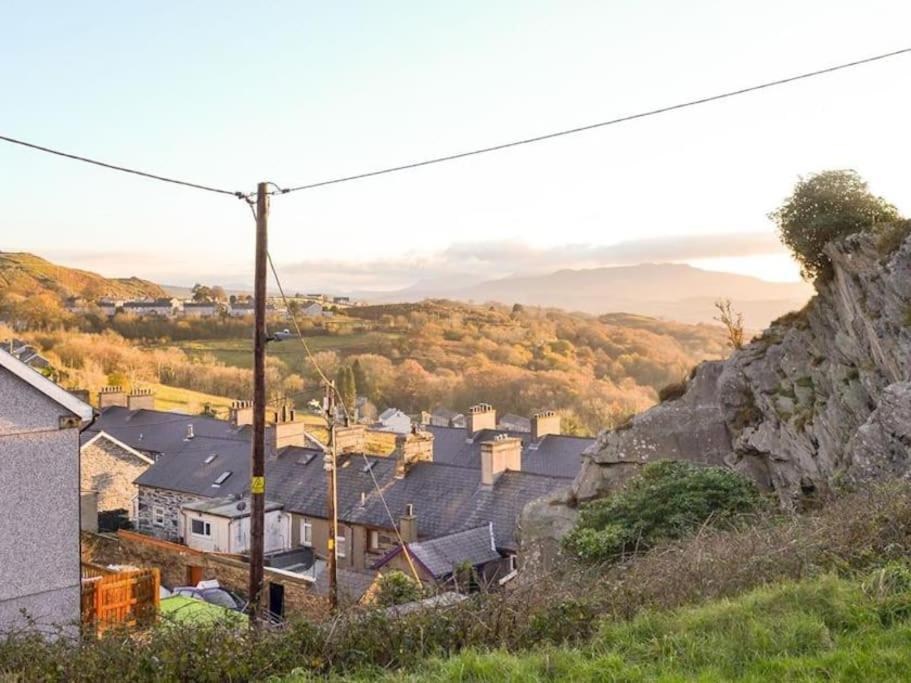 Cosy Terrace Cottage Built Into The Mountain Side. Blaenau Ffestiniog Kültér fotó